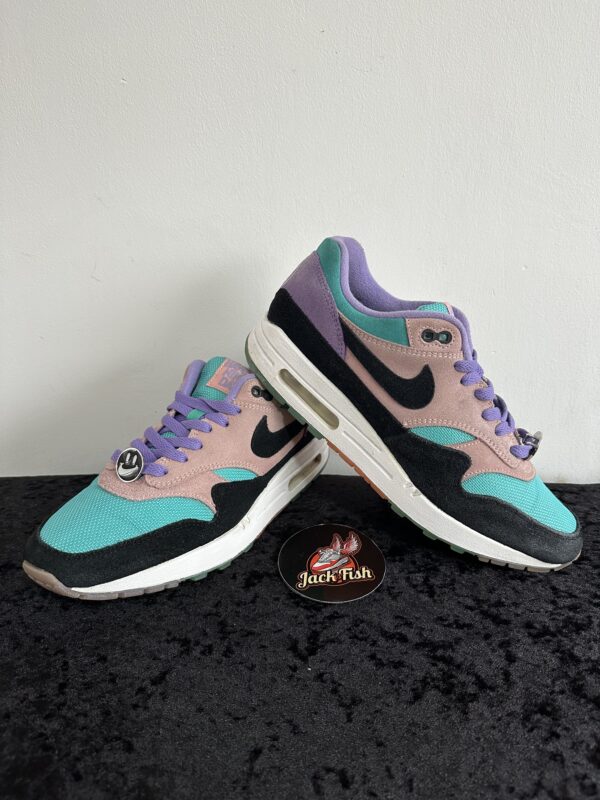 Nike air Max 1 Have a nike day - size 43 - Afbeelding 1