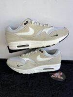 Nike air Max 1 Pure Platinum Mini Swoosh - size 42 - Afbeelding 3