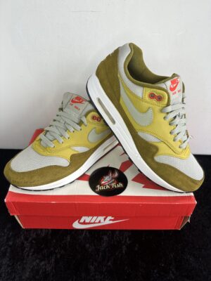 Nike air Max 1 Curry Pack Olive