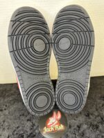 Court Borough Low 2 Getting Married - Afbeelding 5