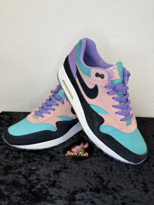 Nike air Max 1 Have a nike day